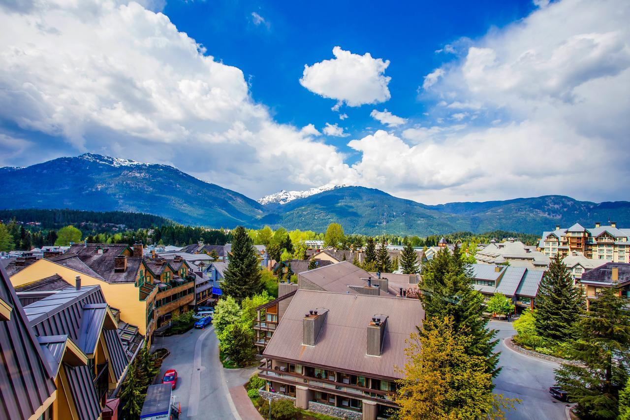 Sundial Hotel Whistler Esterno foto