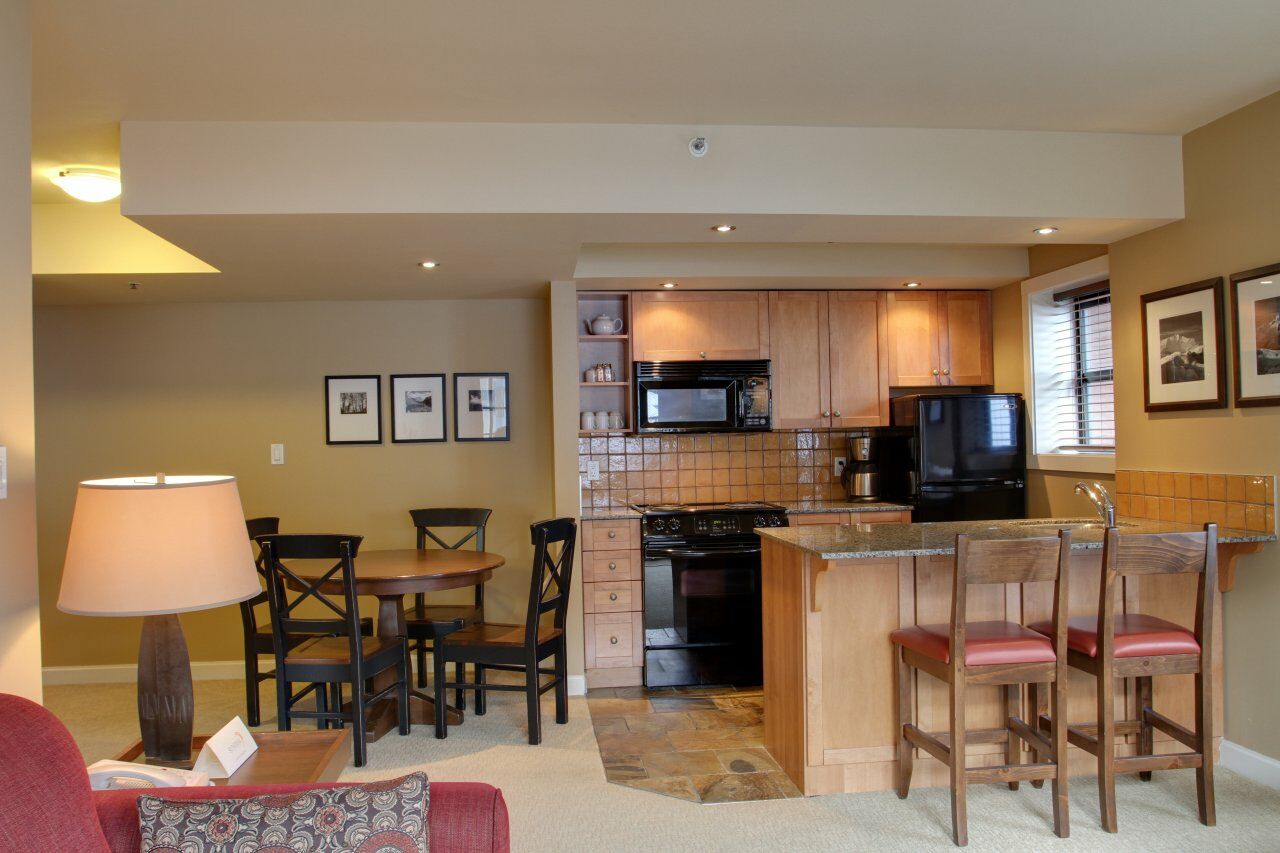 Sundial Hotel Whistler Esterno foto
