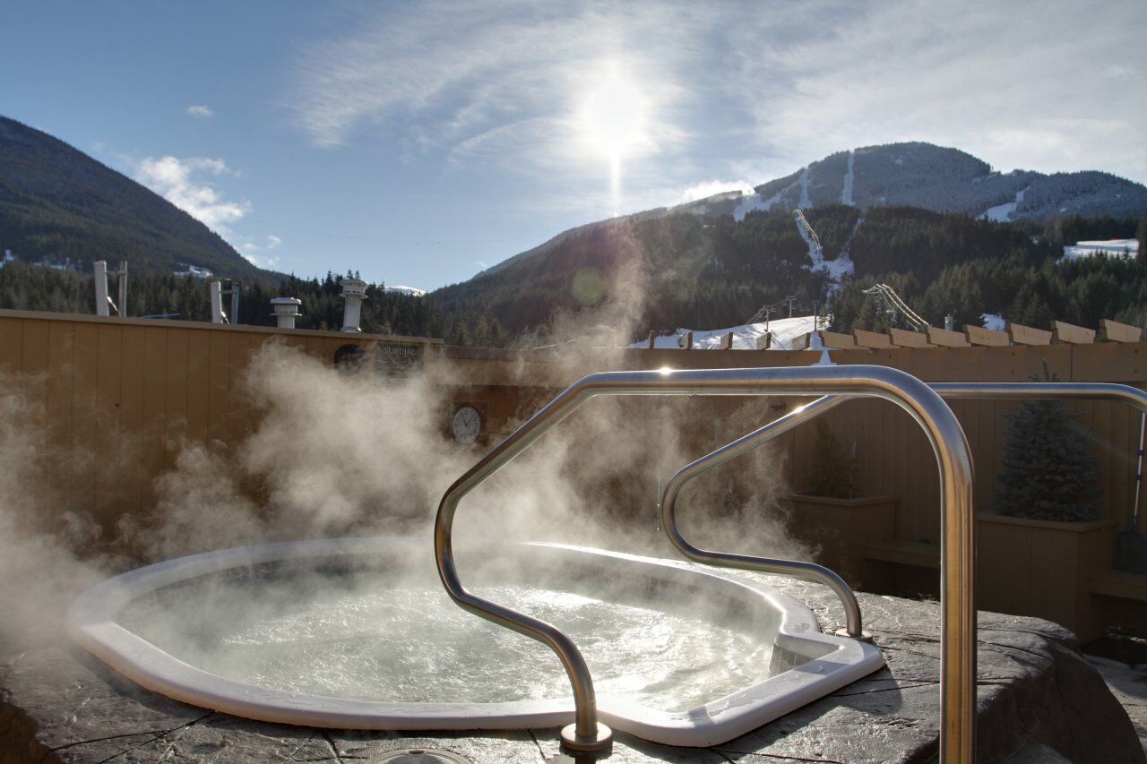 Sundial Hotel Whistler Esterno foto